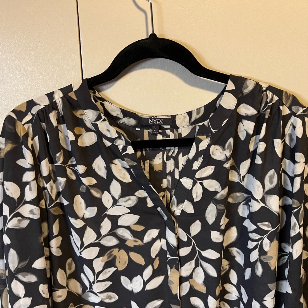 NYDJ Hi-Lo Crepe Blouse  Size L